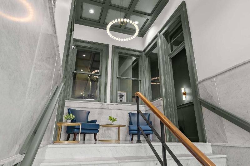 Bright and Modern Studio in Louisville # 103 - image 24