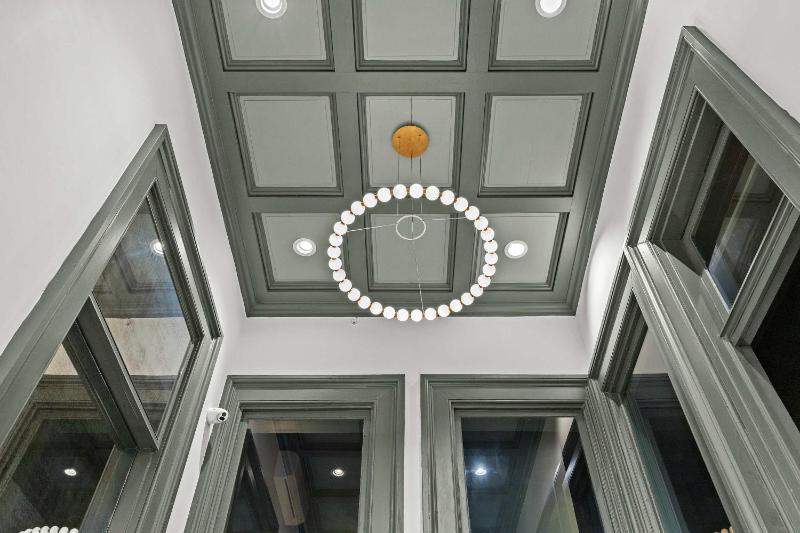 Bright and Modern Studio in Louisville # 103 - image 3