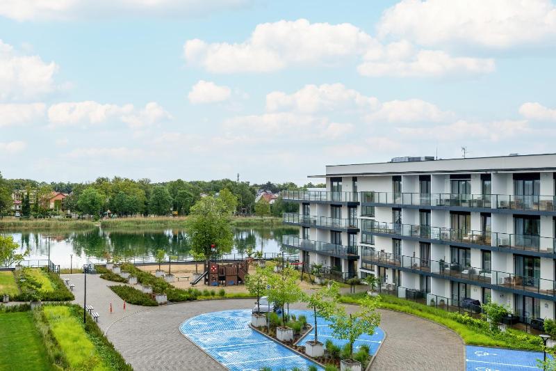 Stela Water Side Apartment - Swimming Pool & Sauna by Renters Prestige - image 39