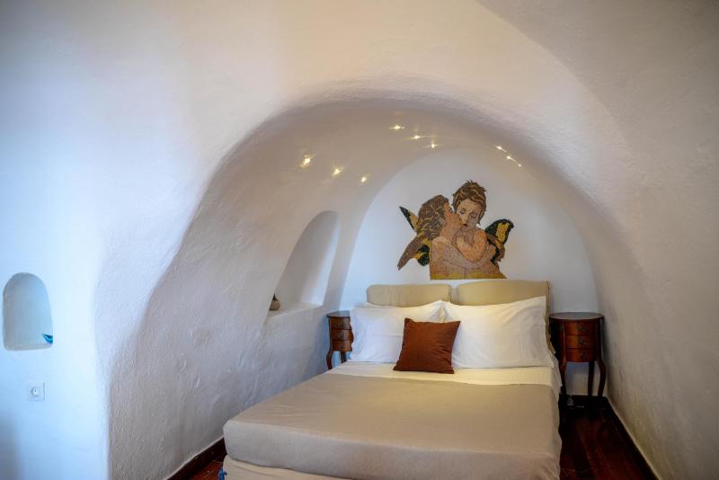 Genesis Cave Houses - image 39