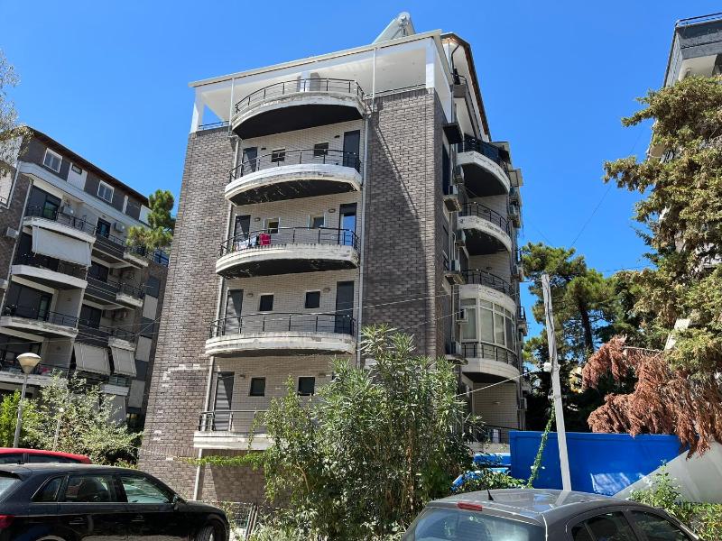 Lotta Apartment - image 8
