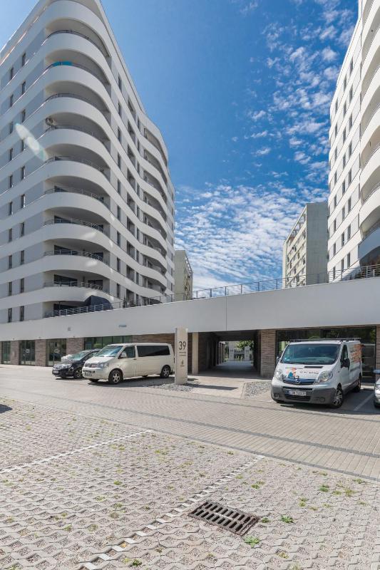 Sun Towers Lux Apartments by Renters Prestige - image 7