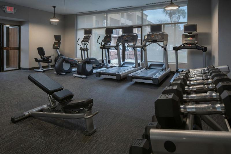 Courtyard by Marriott Jacksonville at the Mayo Clinic Campus/Beaches - image 27