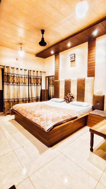 Revoli Inn Hotel JUST 5 MIN FROM GOLDEN TEMPLE - image 5