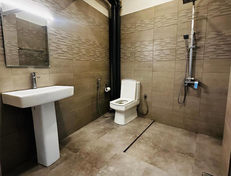 Varsity Villa - image 15
