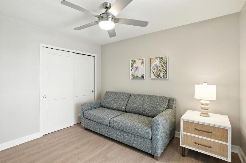 Lighthouse Resort & Club - image 7