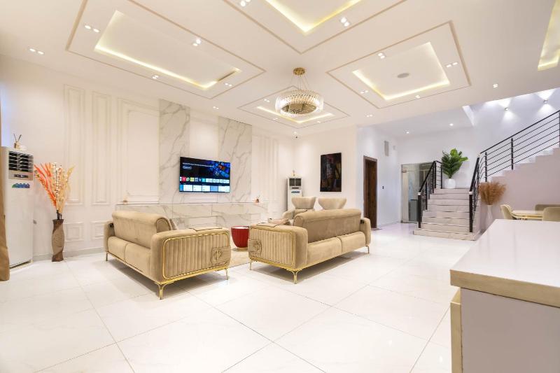 5 bedroom apartment at Lekki phase 2 Ologolo Lagos - image 16