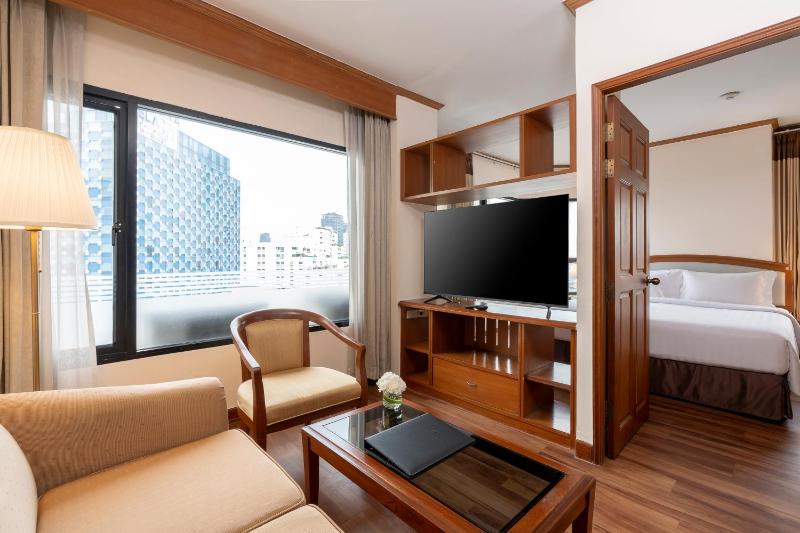 Grand Diamond Suites Hotel - image 2