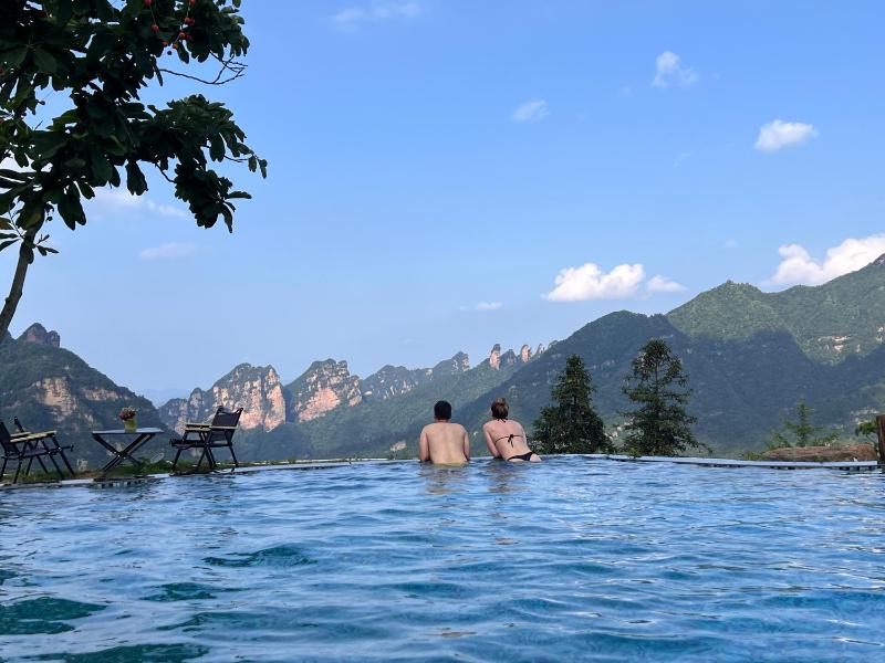 Zhangjiajie Flowers ValleyWatching Sunrise Cloud Sea enjoying an infinity pool free Chinese and Western breakfast and free shuttle service to the entrance of the National Forest Park - image 42