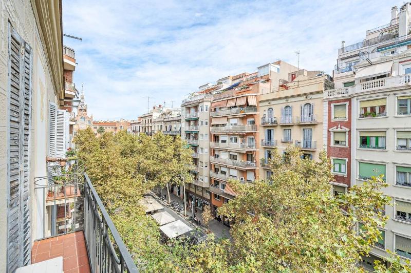 Avenida Gaudí View 2-Min to Sagrada - image 11