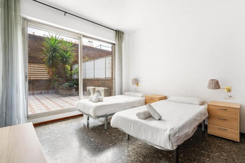 Sunny Terrace Retreat AC 3BR2BA - image 12