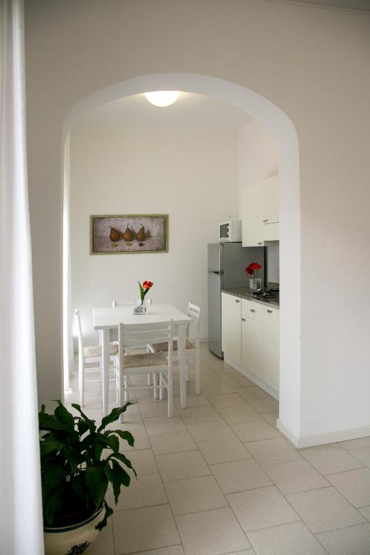One-Bedroom Apartment with Terrace (5 Adults) image 3