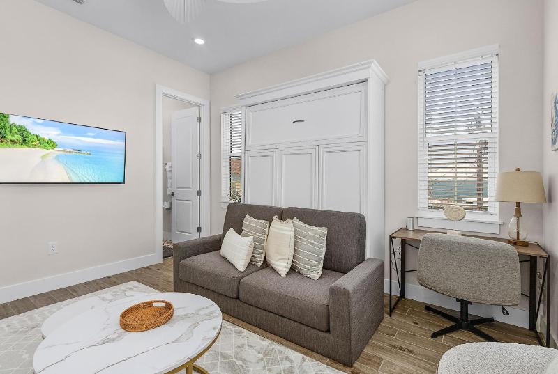 209 Seabreeze Escape- NEW Spacious 5-Bedroom Pool Home home - image 8