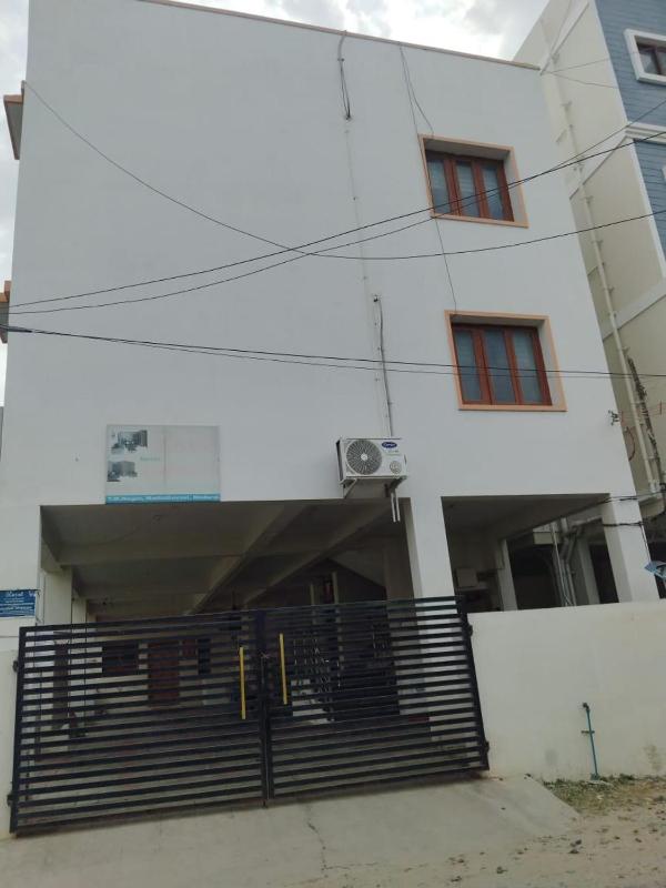 Royal 2 Bed Room Apartment -Opp Mattuthavai Bus stand Madurai - image 11