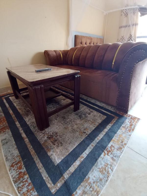 Danwan Apt - image 1