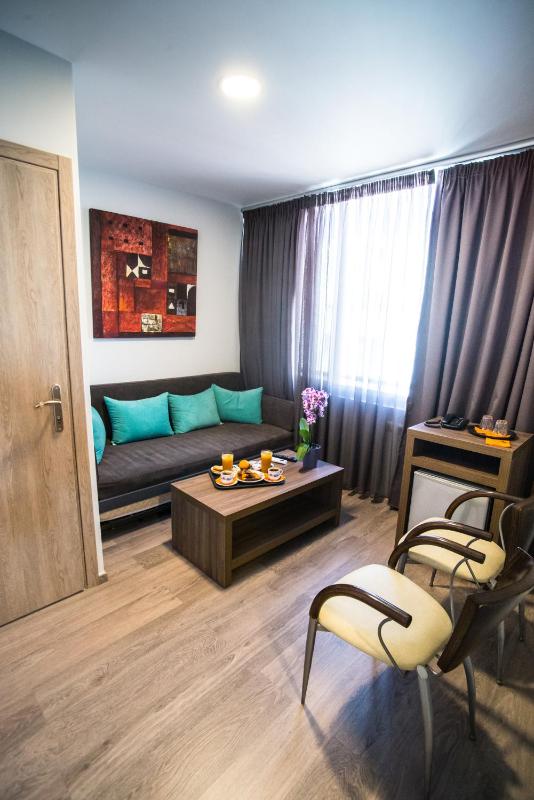 Family Two-Bedroom Suite image 2