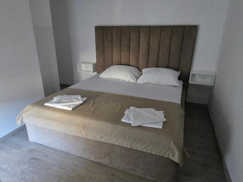 Rooms Mario with a pool - image 19