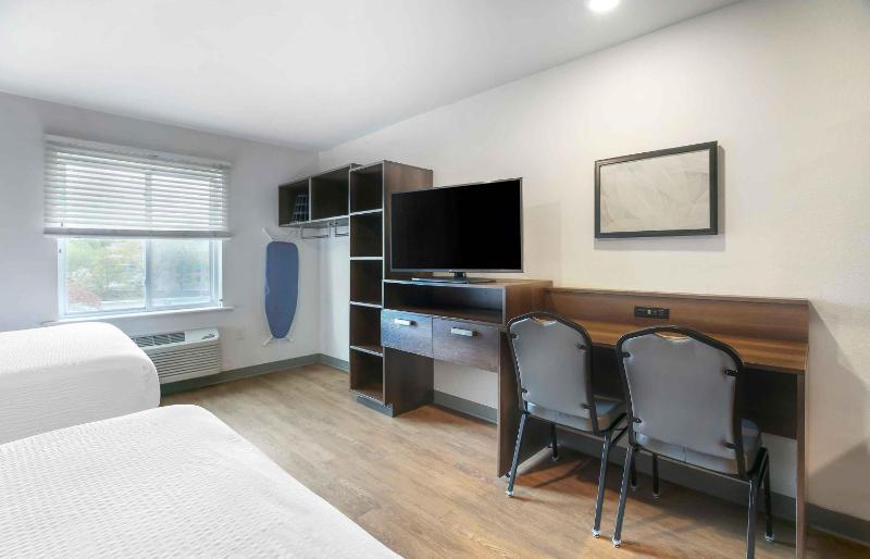 Extended Stay America Select Suites - Tampa - Brandon - East - image 24