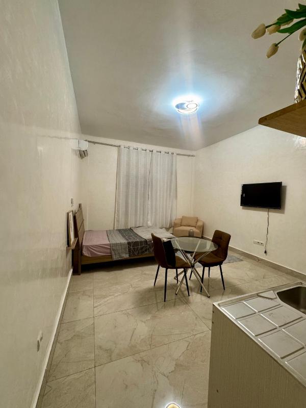 Studio Premium vers l'ambassade des USA - image 1