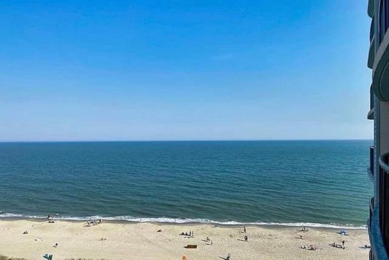 Oceanview Near Boardwalk Lazy River Pools - image 24