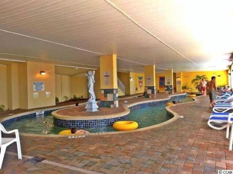Oceanfront Walk to Boardwalk Pools Hot Tub - image 38