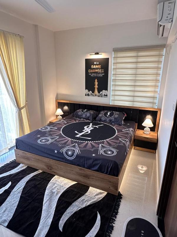 Go Royal Home - image 1