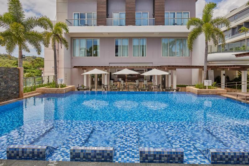 MCollection - Stay Near Private Beach in Boracay - image 10