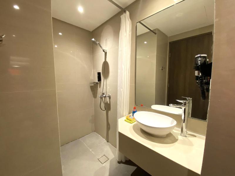 MCollection - Stay Near Private Beach in Boracay - image 9
