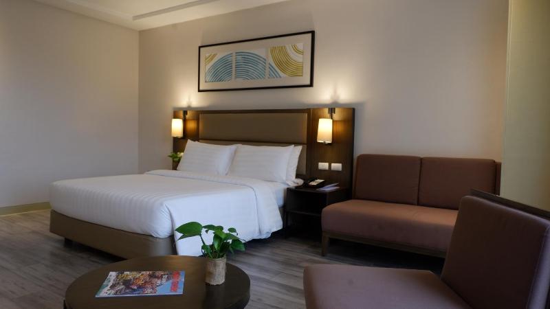 MCollection - Stay Near Private Beach in Boracay - image 11