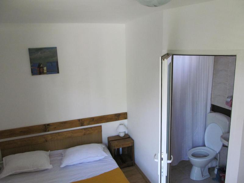 Double Room with Private Bathroom image 2