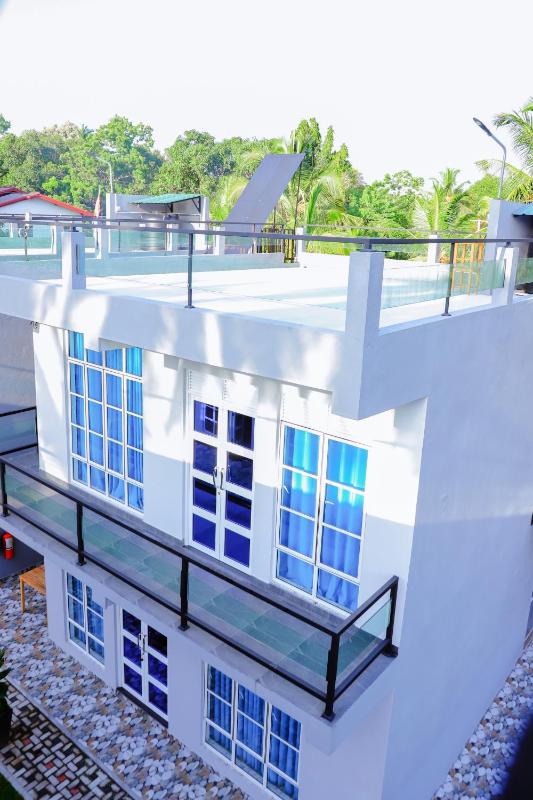 DNS Villa - image 43