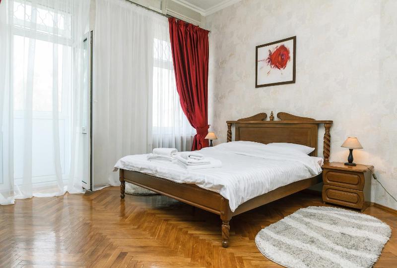 Three-Bedroom Apartment image 4