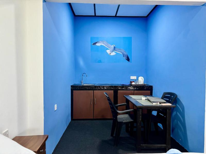 Sea Breeze Stay - image 28