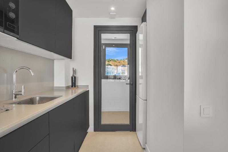 Vanian Gardens by Finest Rentals - image 4