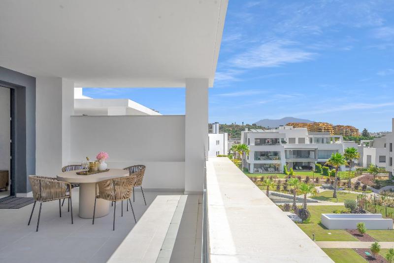 Vanian Gardens by Finest Rentals - image 11