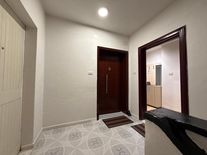 Lenci's Apartment - image 5