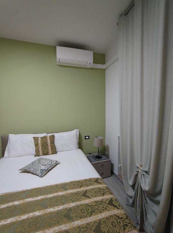 L.ADY HOME - image 7