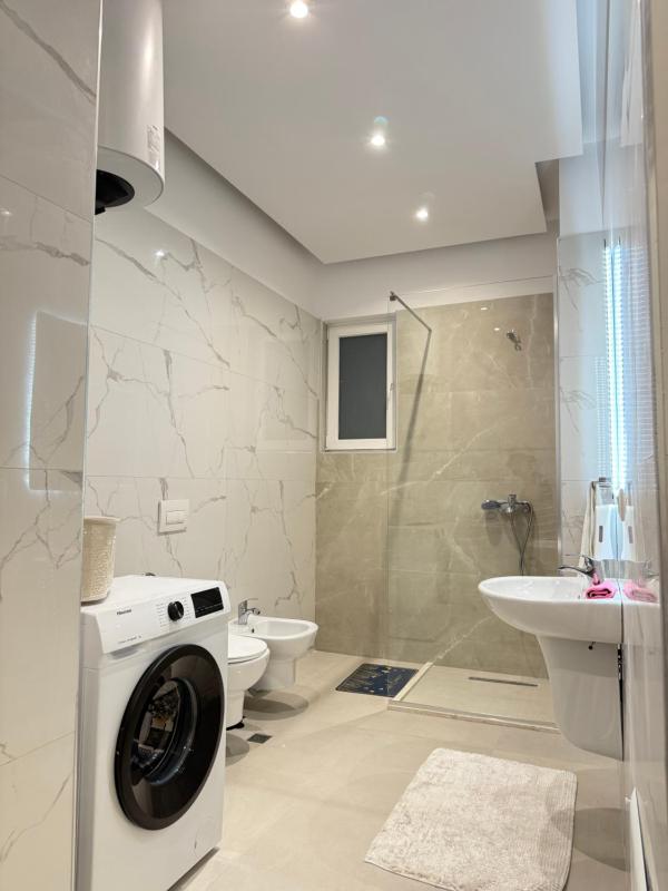 Seaside Apartment - image 11