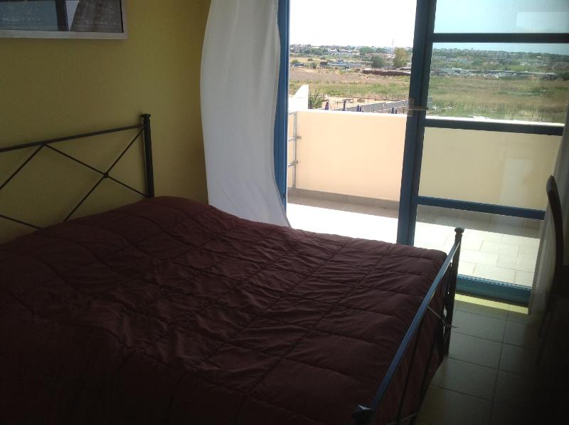 Double Room image 3