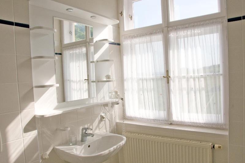 Double Room with Private Bathroom image 4