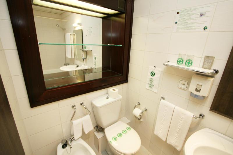 Double or Twin Room (Interior) image 2