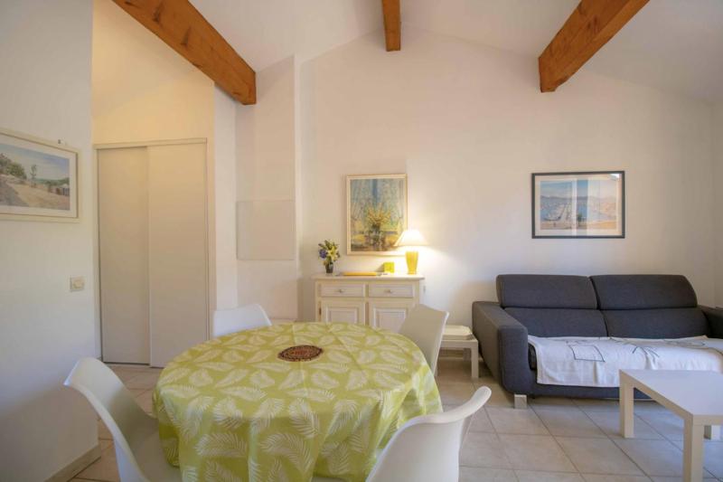 Small House With Garden - Residence With Pool - image 3