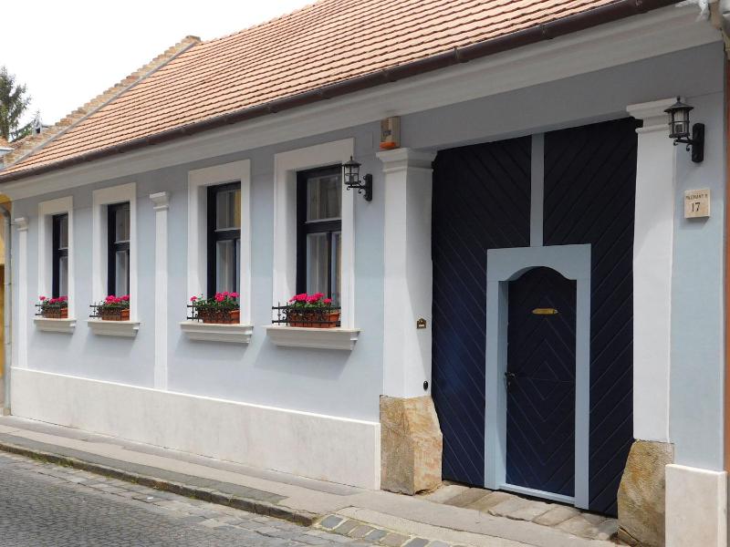 Two-Bedroom House image 2