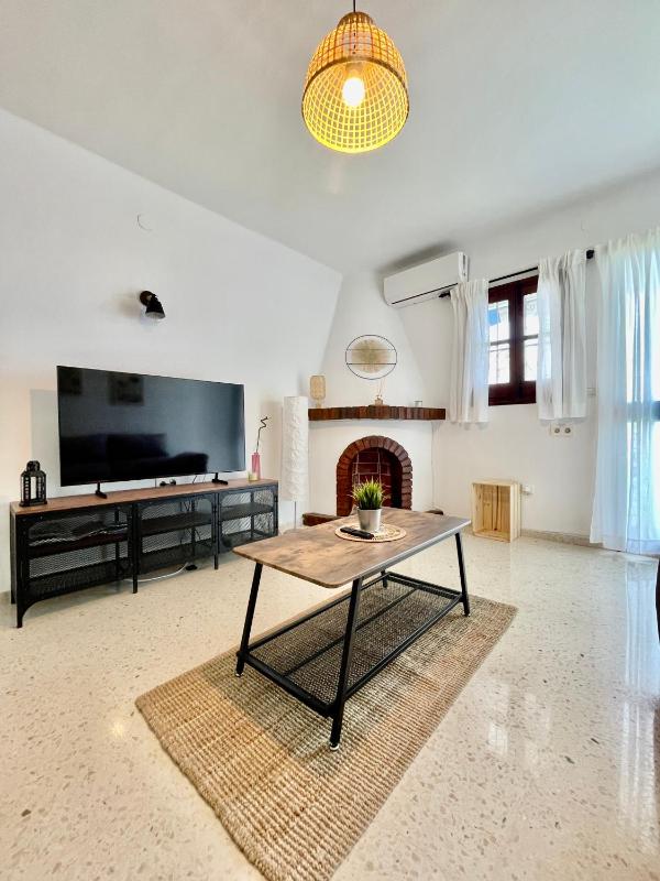 SHR066 Apartment in Nerja with Pool - image 13