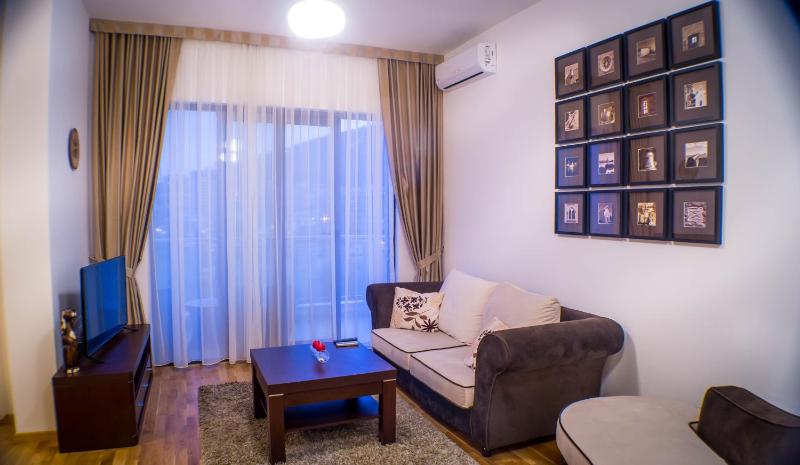 Apartment with Sea View image 2