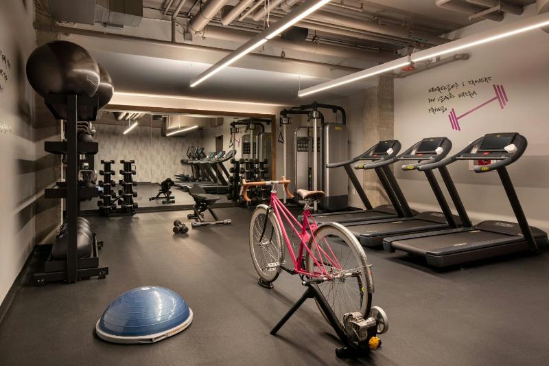 Moxy Louisville Downtown - image 38