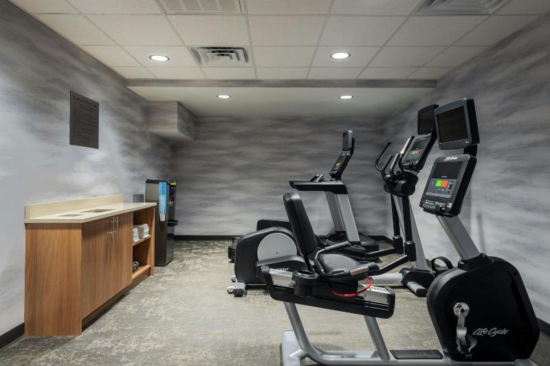 Fairfield Inn & Suites by Marriott Savannah Airport - image 9