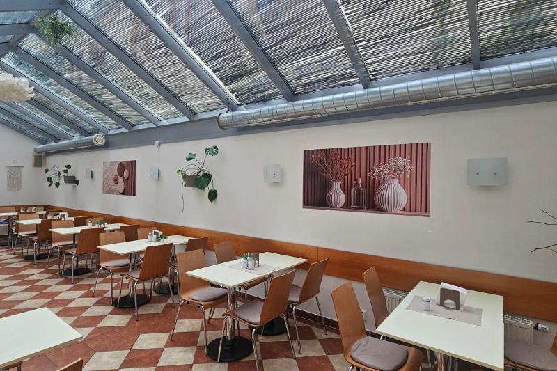 Hotel Claris - image 14