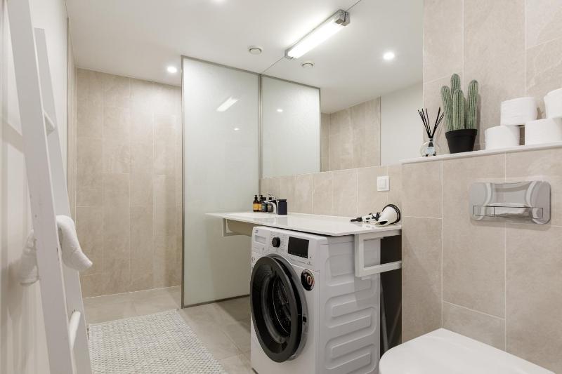 Dreamstay - Trendy Rotermann Quarter Studio with Balcony - image 10