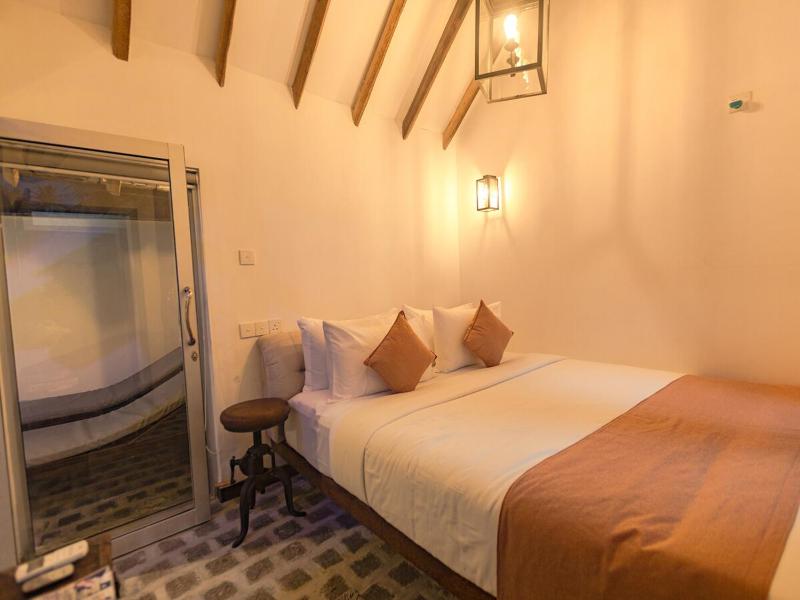 Villa H2O by Dr Nalin -Entire 2BR Villa - Private Pool & Breakfast - 5 min to Secret Beach - image 11